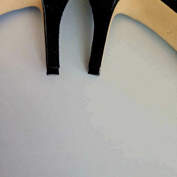 Adrienne Vittadini Heels with Lace Cutouts - Picture 5 of 6